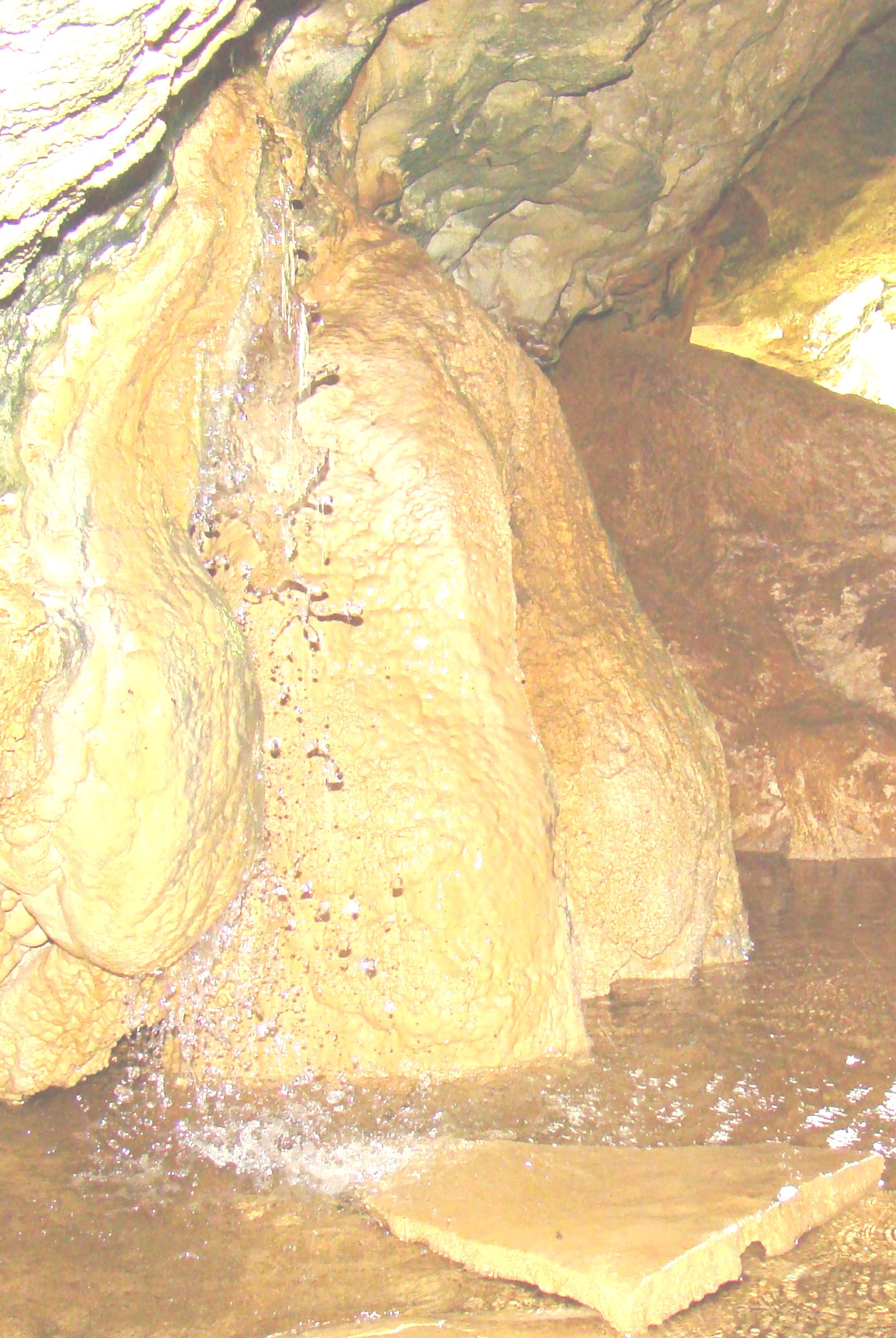 Caverna do Urubú, Felipe Guerra/RN (Foto: Diego Bento) 33 CAPÍTULO I ALTERAÇÕES NAS