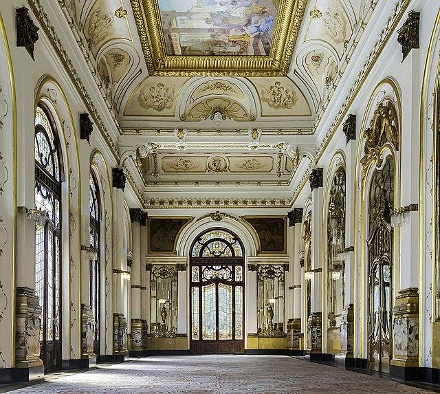 A construção do Teatro Municipal foi considerada arrojada para a época.