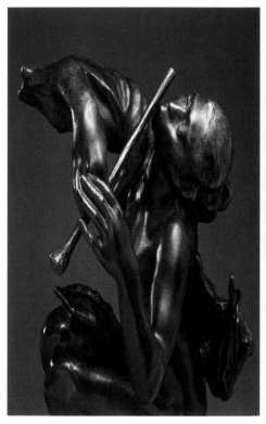 7 Além disso, os escultores preferiam os temas contemporâneos, assumindo muitas vezes uma intenção política em suas obras.