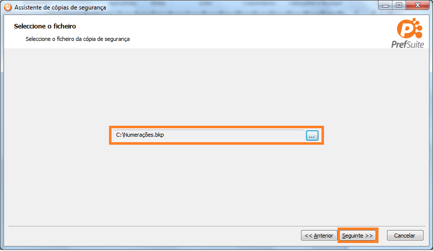 4. Restaurando arquivo de Backup Para restaurar um backup, acessamos o PrefBackup conforme as instruções referente a Figura 1.