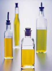 Classificação A classificação fundamental decorre da natureza do ácido e do álcool que formam o lipídio.