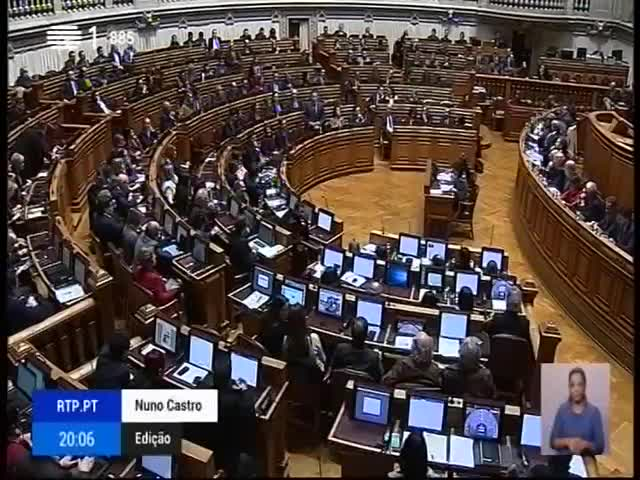 A11 RTP 1 Duração: 00:03:04 OCS: RTP 1 - Telejornal ID: 68139738 08-02-2017 20:03 PM acusa a oposição de pôr em causa o interesse nacional http://www.pt.cision.com/cp2013/clippingdetails.aspx?