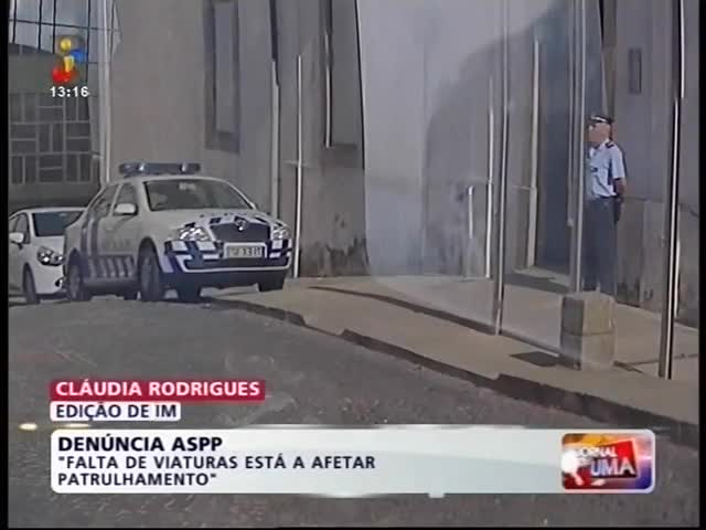 A26 TVI Duração: 00:01:56 OCS: TVI - Jornal da Uma ID: 68134555 08-02-2017 13:14 Metade da frota da PSP está encostada devido a avarias http://www.pt.cision.com/cp2013/clippingdetails.aspx?