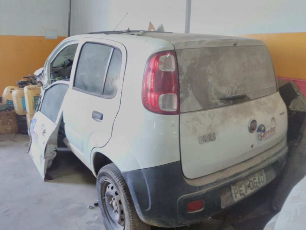 LOTE 20 20 FIAT/UNO VIVACE 1.