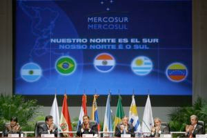 Mercosul Mercosul O Mercosul é o programa de integração econômica de cinco países da América do Sul.