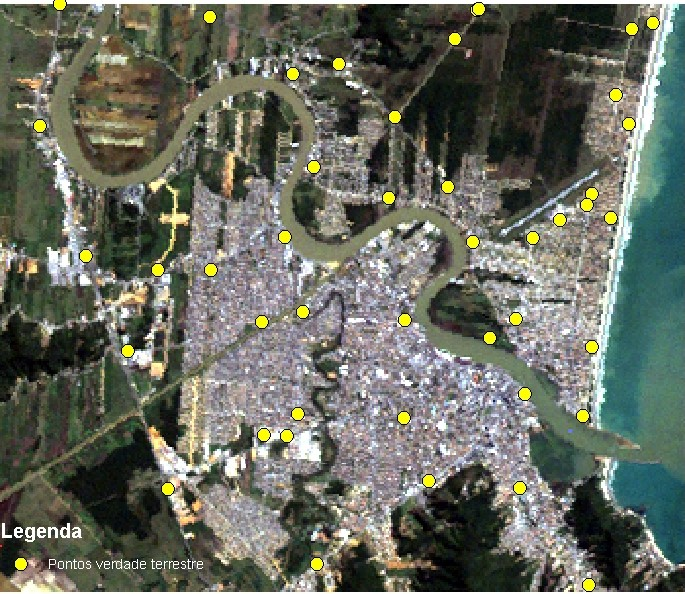 As cidades que circundam a foz do rio Itajaí são Navegantes e Itajaí.