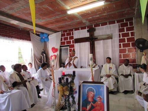 presencia en la diócesis de Buenaventura. La misa de apertura fue presidida por mons. Héctor Epalza Quintero, obispo de la diócesis.