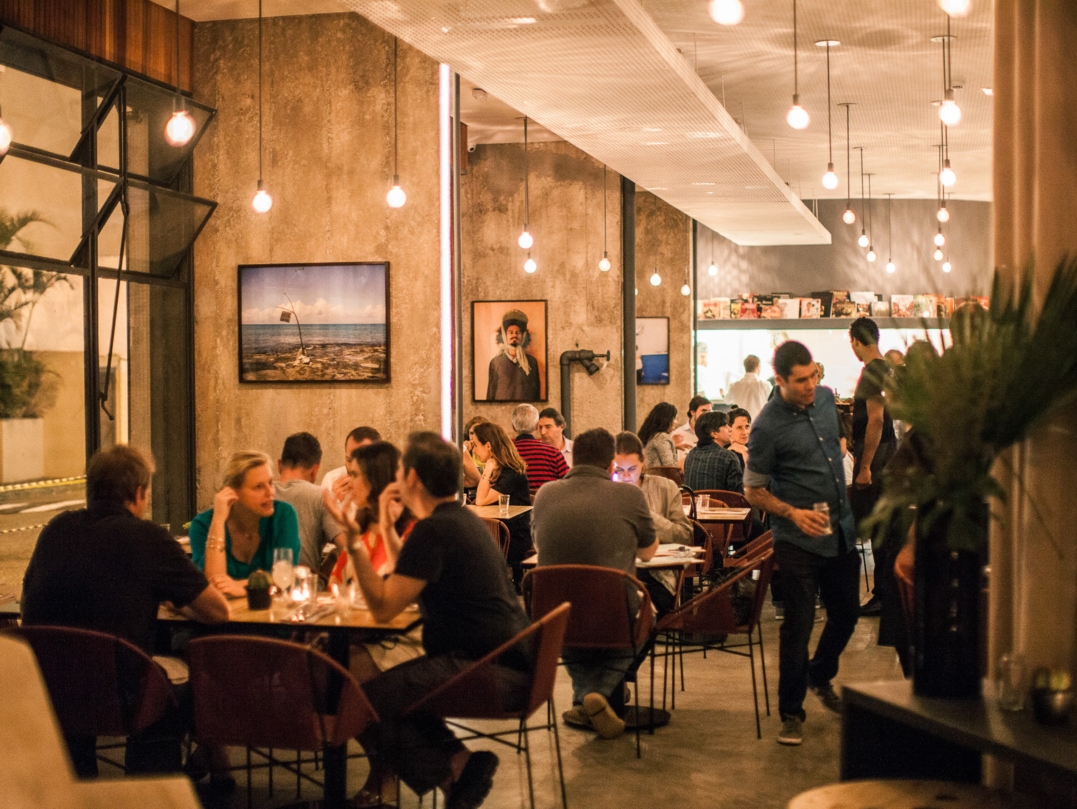 La Central é restaurante de verdade, de muito bom gosto.