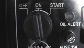 PROCEDIMENTOS OPERACIONAIS. LIGANDO O MOTOR - Partida Elétrica (a) Conecte o cabo vermelho no pólo positivo da bateria e o cabo preto no pólo negativo. Use uma bateria de, no mínimo, 12V-18AH ou mais.