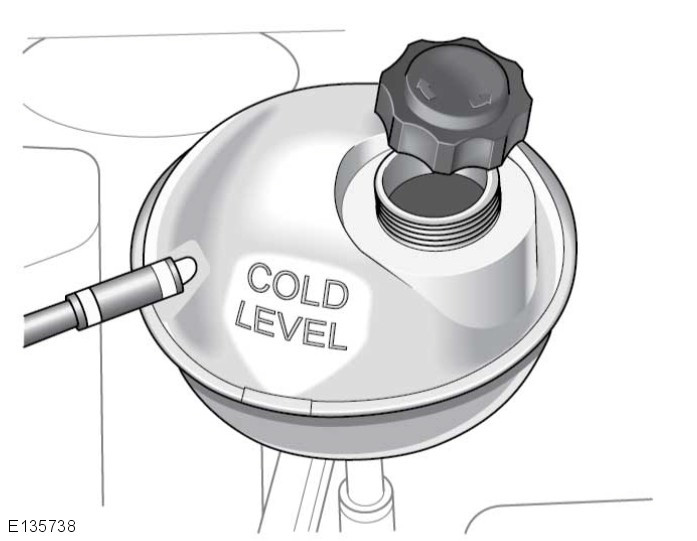 Verificações dos níveis de fluidos VERIFICAÇÃO DO NÍVEL DO LÍQUIDO DE ARREFECIMENTO Pôr o motor a trabalhar sem líquido de arrefecimento (anticongelante) pode danificar gravemente o motor.