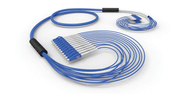 Cabos Pré-Conectorizados SERVICE CABLE Cabo óptico conectorizado com conector tipo LC ou SC nas duas extremidades.