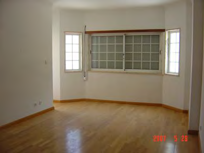 Apartamento T2 (c/ parqueamento e arrecadação) Rua José Alfredo da Costa