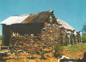 lama. Casa rural