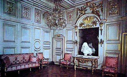 Interior Louis XIV O século XVIII foi considerado o GRAND SIÈCLE para os