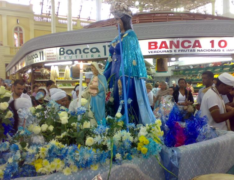 Mauro Meirelles Outrossim, em conversas realizadas com pais-de-santo na capital, em dias anteriores à procissão, temos que a tônica das informações prestadas por estes nos informavam que Navegantes e