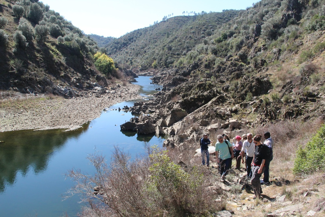 8. Outros Planos, Programas e Estratégias Fora da área do Geoparque Naturtejo, podemos ainda encontrar, a sul o Parque