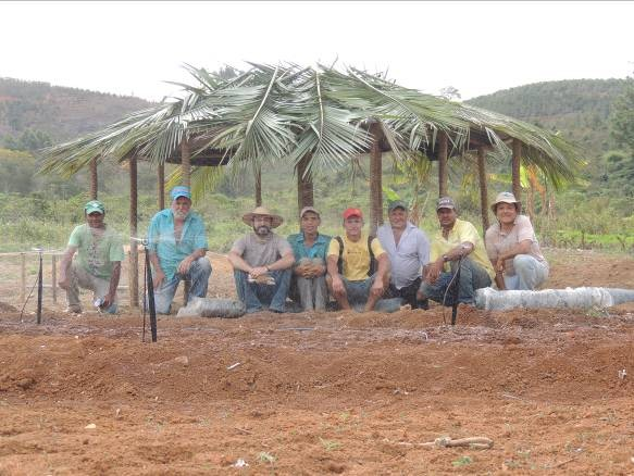 construção do conhecimento agroecológico na região de forma participativa e emancipadora; a ampliação do canal de diálogo entre pesquisadores, agricultores