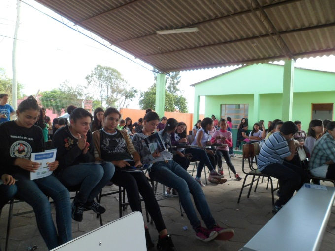 coordenação participantes do PIBID, além da equipe da escola.