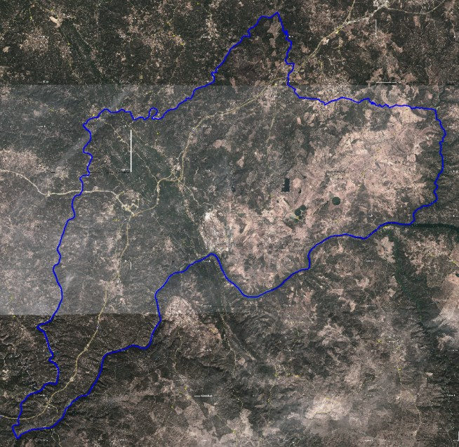 4.2 MODELO DIGITAL DO TERRENO Para que o modelo físico de propagação sonora possa fazer o seu papel com o maior rigor possível, é necessário modelar as variáveis intervenientes.