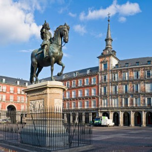 DIA 07 GRANADA / TOLEDO / MADRID Pequeno-almoço no hotel. Par da para Toledo através das belas paisagens de Castela-la-Mancha, imortalizada por Cervantes no seu eterno Don Quixote.