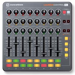 CONTROLADORES PARA DJ S LAUNCH CONTROL Controlador USB com 16 knobs e 8 pads 16 Knobs rotativos 300º programáveis 8 Launch pads retroiluminados em três cores sensíveis