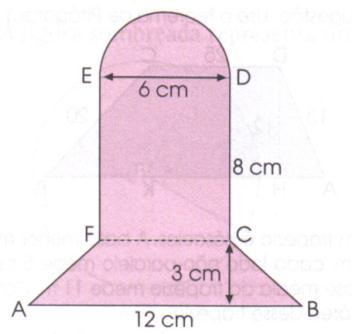 A área pintada entre os dois quadrados idênticos de área 8², cujo vértice de um é o b) c) d) e) 4. 51.