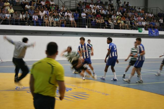 resendenses e oferece excelentes condições para a prática do futebol.