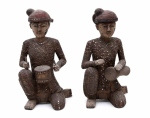 Base de licitação: 5 479 :: Figura Feminina escultura africana em madeira exótica. Mínimo defeito na base. Alt.