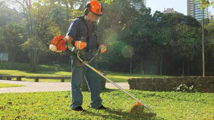 ROÇADEIRAS Para serviços em sítios, fazendas ou jardinagem profissional, as roçadeiras Husqvarna são robustas, duráveis e oferecem alto desempenho.