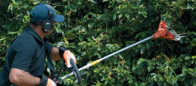 APARADORES DE GRAMA Com empunhadura confortável e ergonômica, os aparadores da Husqvarna são leves e potentes para manutenção de jardins, sítios e fazendas. Jardinagem.