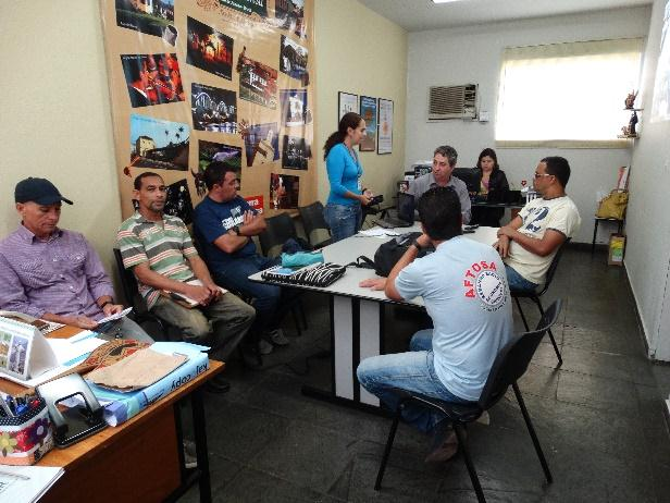 Data: 10/03/2015 Hora: 09:00 Local: Secretaria Municipal de Desenvolvimento Rural Iniciando as atividades de implementação do CAR no município foi realizado o curso de capacitação do CAR para os