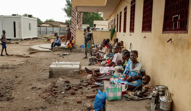 ICRC/Marco Di Lauro relatório da iniciativa Assistência à Saúde em Perigo, que reúne uma breve amostragem do número e a gravidade dos ataques contra profissionais, estabelecimentos e veículos de