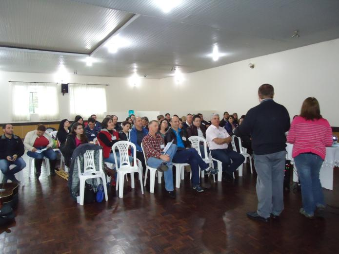 Celmo Suchek de Lima, a paróquia contou com a participação de 72 pessoas da coordenação de pastorais e