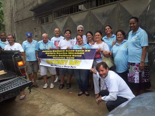 e no Centro de Belford Roxo, com distribuição de panfletos explicativos sobre nossa