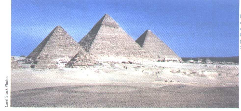 49 construção. Pedem, ainda, que seja observada a figura e concluem com alguns questionamentos a seguir. Figura 7 Pirâmides de Gizé. Fonte: TOSATTO, PERACCHI E STEPHAN, 2002, p.