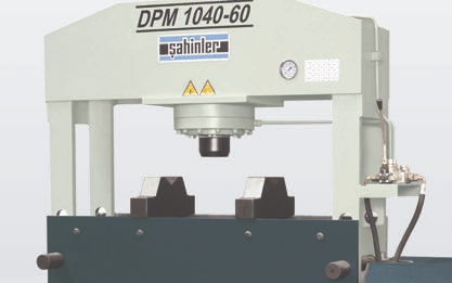 DPM Prensa hidráulica de uso geral General Purpose Straightening Presses Prensa hidráulica de uso general Ferramenta Opcional Optional Punching