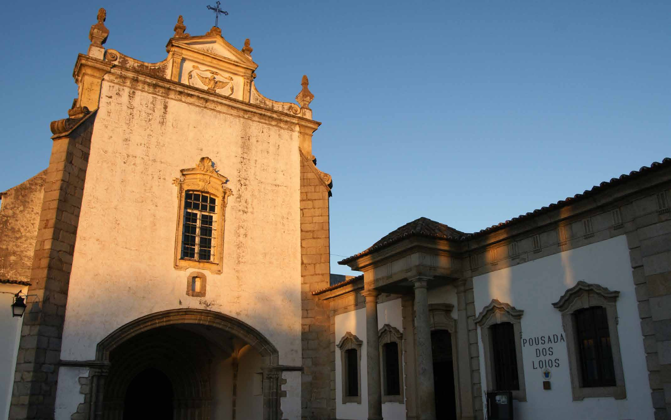 The traces of its former architecture have been preserved in the project by the architect Rui Ângelo do Couto.