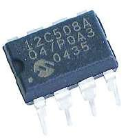 Marcas de Microcontroladores Algumas marcas e modelos: Microchip ATMEL: ATMEGA, AT91, AT90; INTEL: MCS51 ou 8051 (vários fabricantes