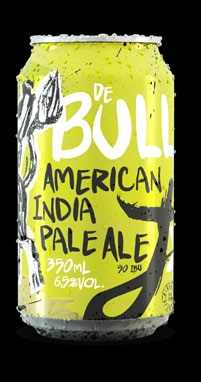 Estilo: American India Pale Ale Embalagem: 06 LT x 350ml Graduação Alcoólica: 6,5% IBU: 50 COD: 05305 No aroma, a J.