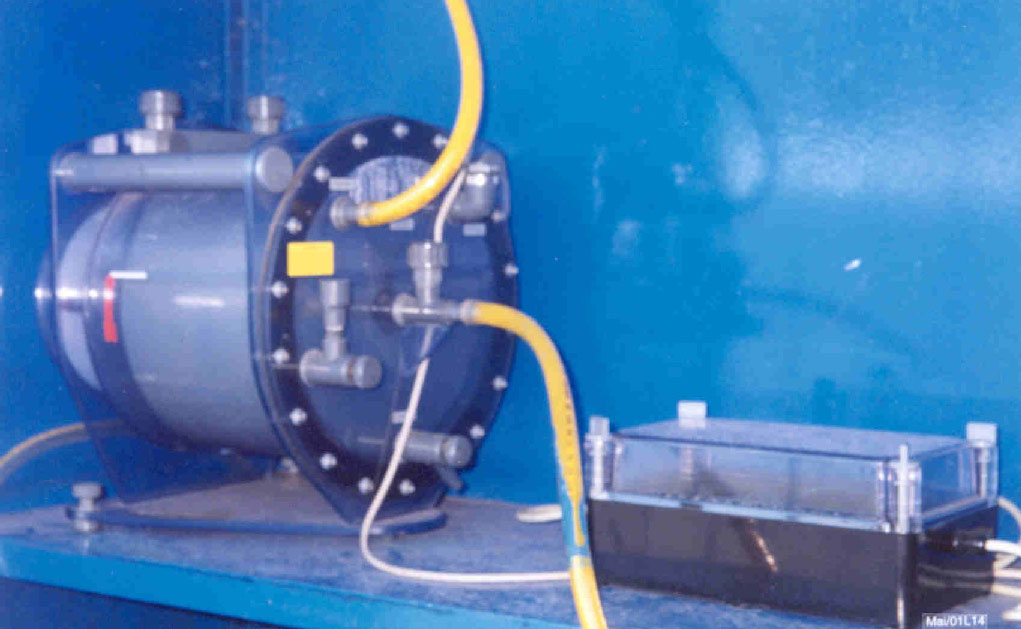 Fase gasosa A leitura do volume de biogás produzido no reator UASB foi realizada através de um medidor de vazão de gás instalado na tubulação de coleta de