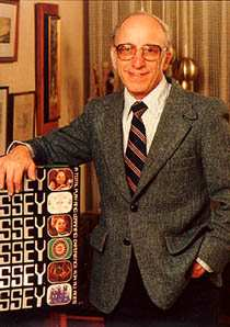 1968 Ralph Baer, hoje conhecido mundialmente como o pai dos consoles de videogame, criou uma máquina que rodasse