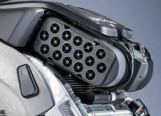 O novo design do sistema de refrigeração concebido em colaboração com a Italdesign Giugiaro melhora consideravelmente a eficiência do motor através da maior capacidade de irradiação do calor.