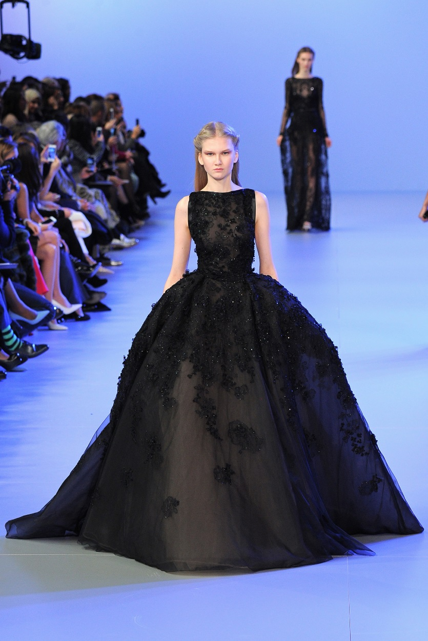 ELIE SAAB Imagem ilustrativa Curso de Modelagem Plana