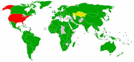 Mapa do Protocolo de Quioto em 2005. Legenda : Verde : Países que ratificaram o protocolo.