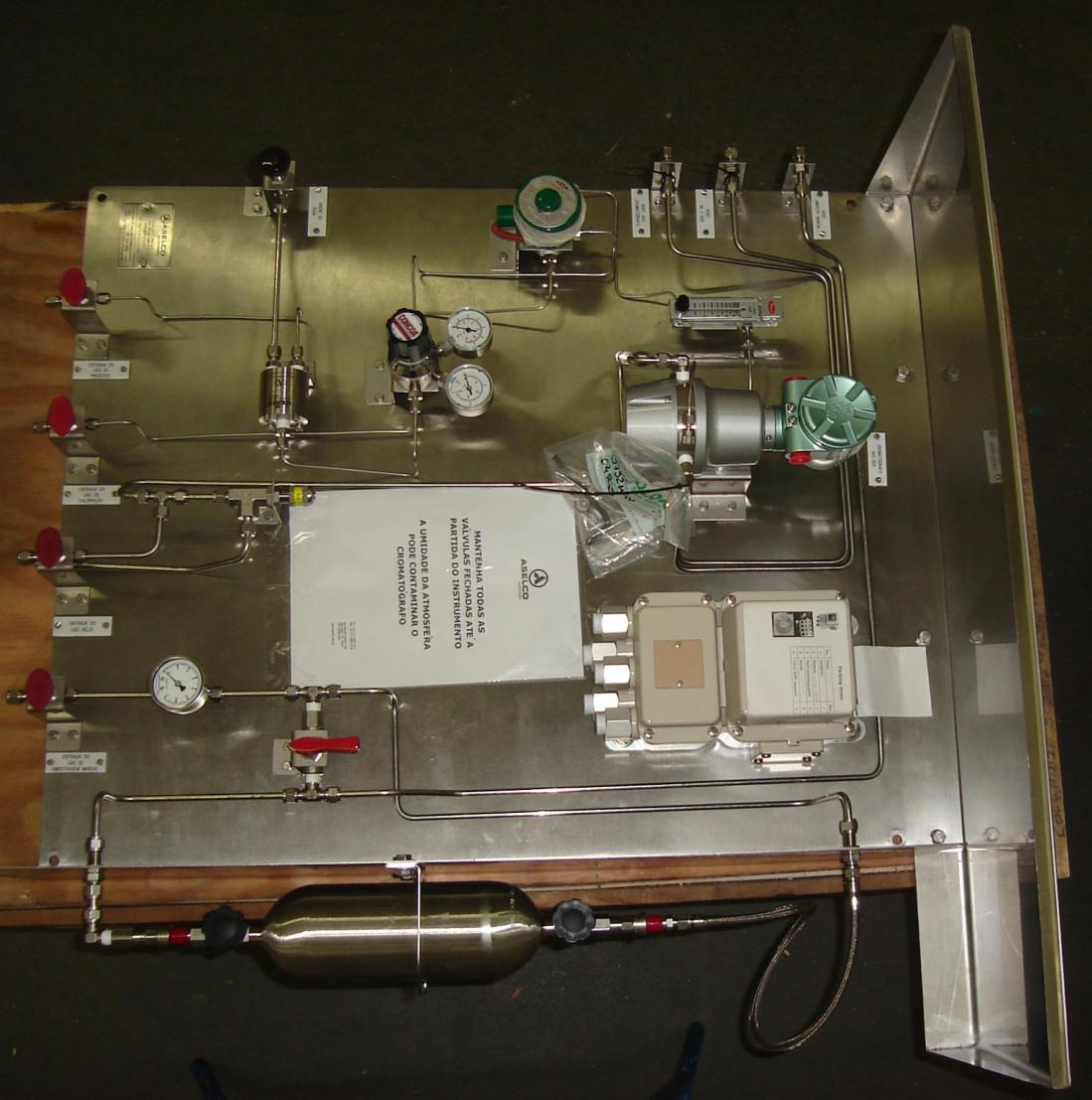 APLICAÇÃO - III TSA ENGENHARIA USUÁRIO FINAL TRANSPETRO Especificações Baseadas na ET da Gás e Energia Além do cromatógrafo com