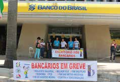 No intuito de dificultar as negociações, BB e Caixa apresentaram Movimento grevista foi fundamental para a conquista dos bancários do HSBC falsas alegações de que dependeriam de lei para voltar a