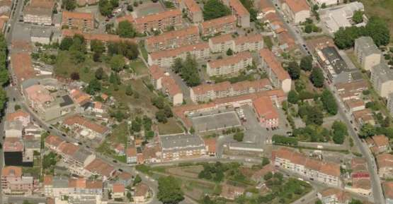 7A Rua do Falcão e Rua da Corujeira de Baixo Área de Equipamento Existente Trata-se de um acesso ao interior do