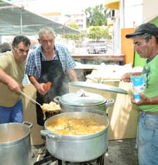 Arrematação de Bandeiras e Imagens Local: Junto à sede da SCUPA 13h00 Tradicional Almoço da Classe Piscatória Local: Sede da SCUPA 10h00