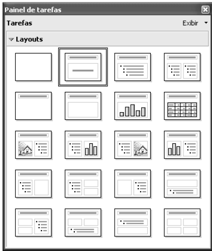 Layout do slide: permite escolher um tipo de slide com