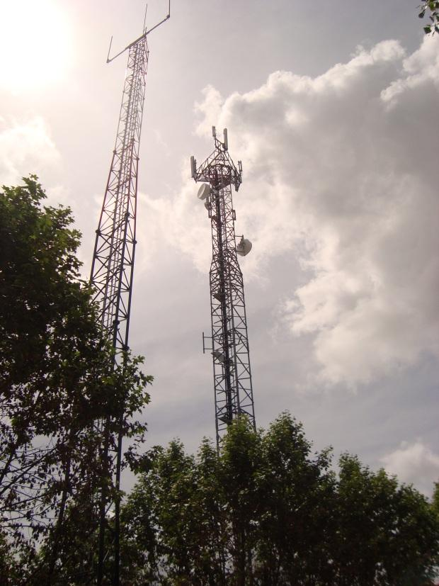 Figura 1.1 - Torres de telecomunicações 1.2.